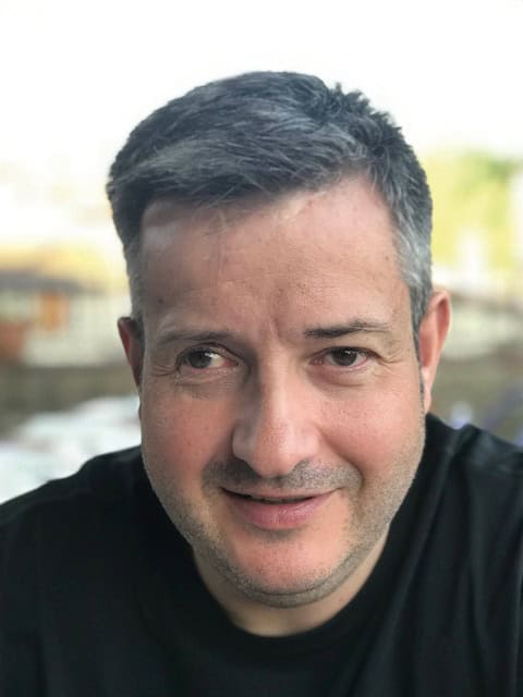 Autorenfoto Frank Pasic 